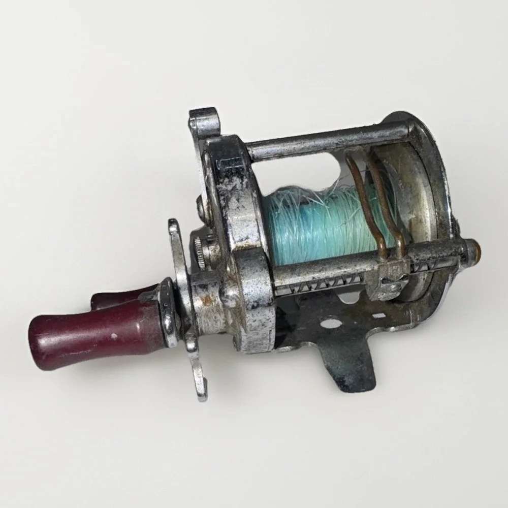 Pflueger Rocket No 1365 Baitcast Fishing Reel